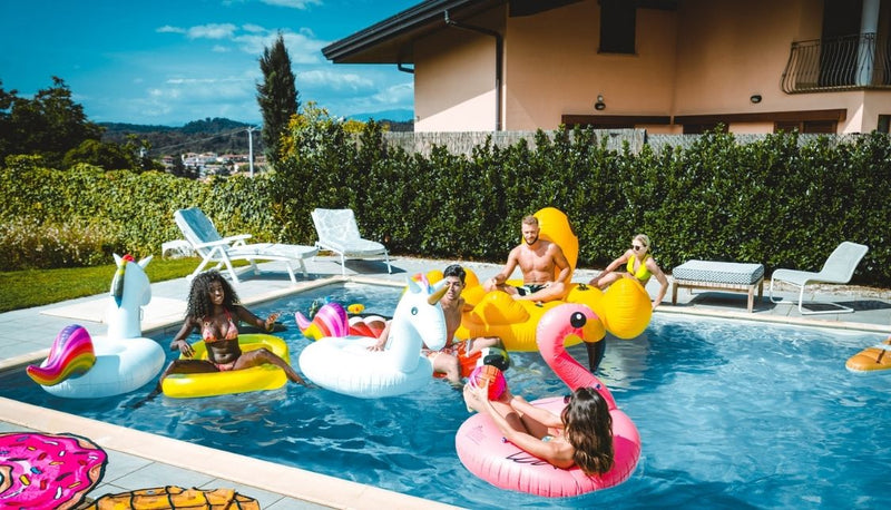 adult float